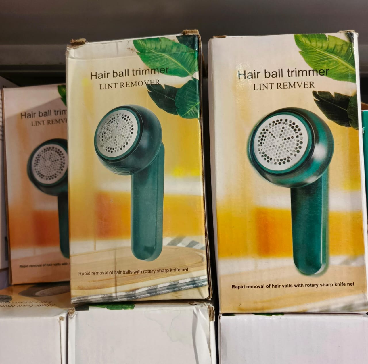 Rechargeable Fabric Lint Remover – Smooth & Fresh Clothes Instantly!